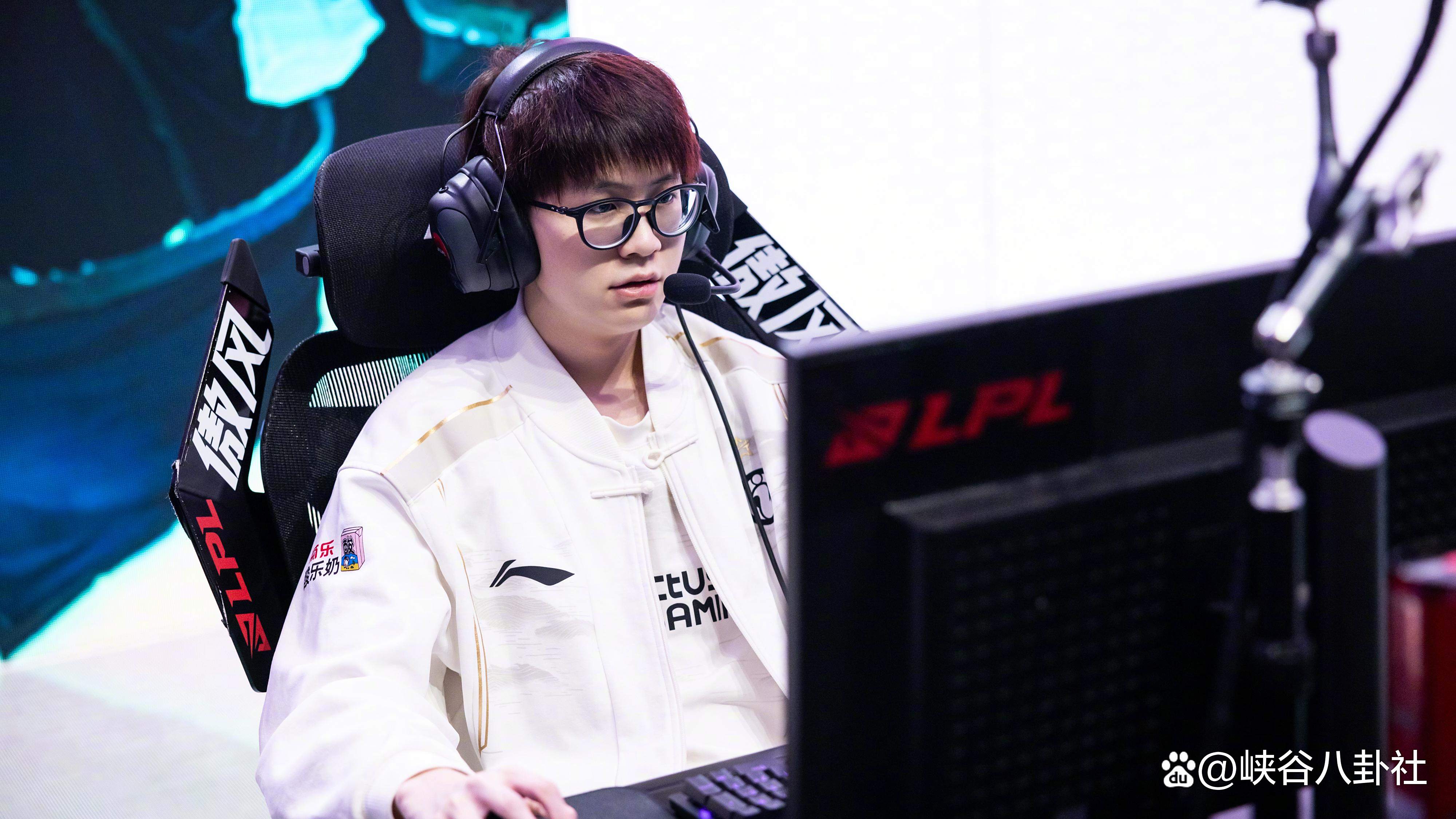 Rookie意外战胜德国队，爆冷引爆全场！的简单介绍-九游游戏网