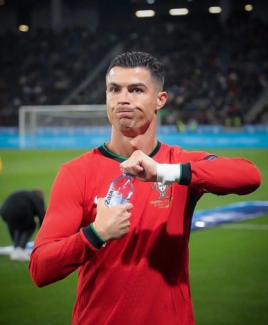 关于C罗在澳大利亚队比赛中战术调整，险胜引发热议！的信息-九游下载安装官网