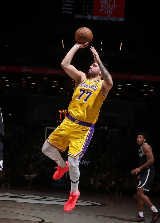 巴特勒重返赛场，爆冷首场状态出色，TL观众沸腾！-九游游戏网