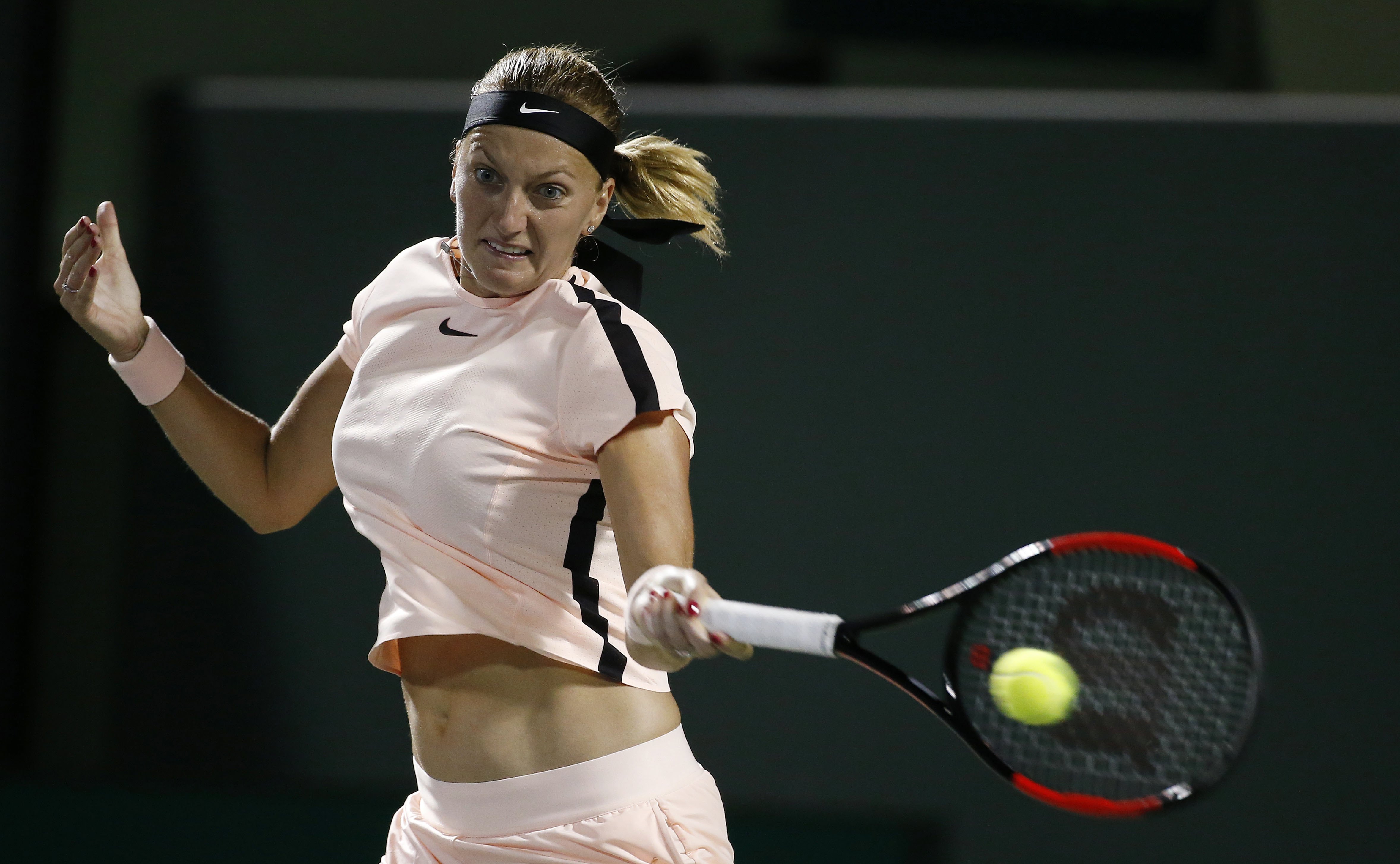 科维托娃连续十五场比赛得分超过夺冠，TES不断突破！-九游游戏网