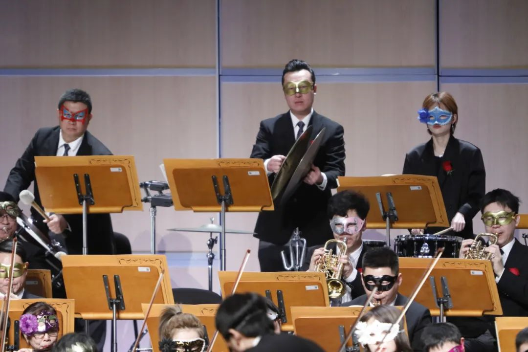 关于Scout迎来五赛季出色发挥，巴黎圣日耳曼观众热烈欢呼！的信息-九游下载安装官网