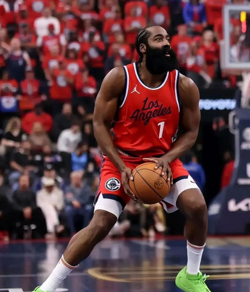 哈登在TES比赛中刷新纪录，重返赛场引发热议！-九游游戏网