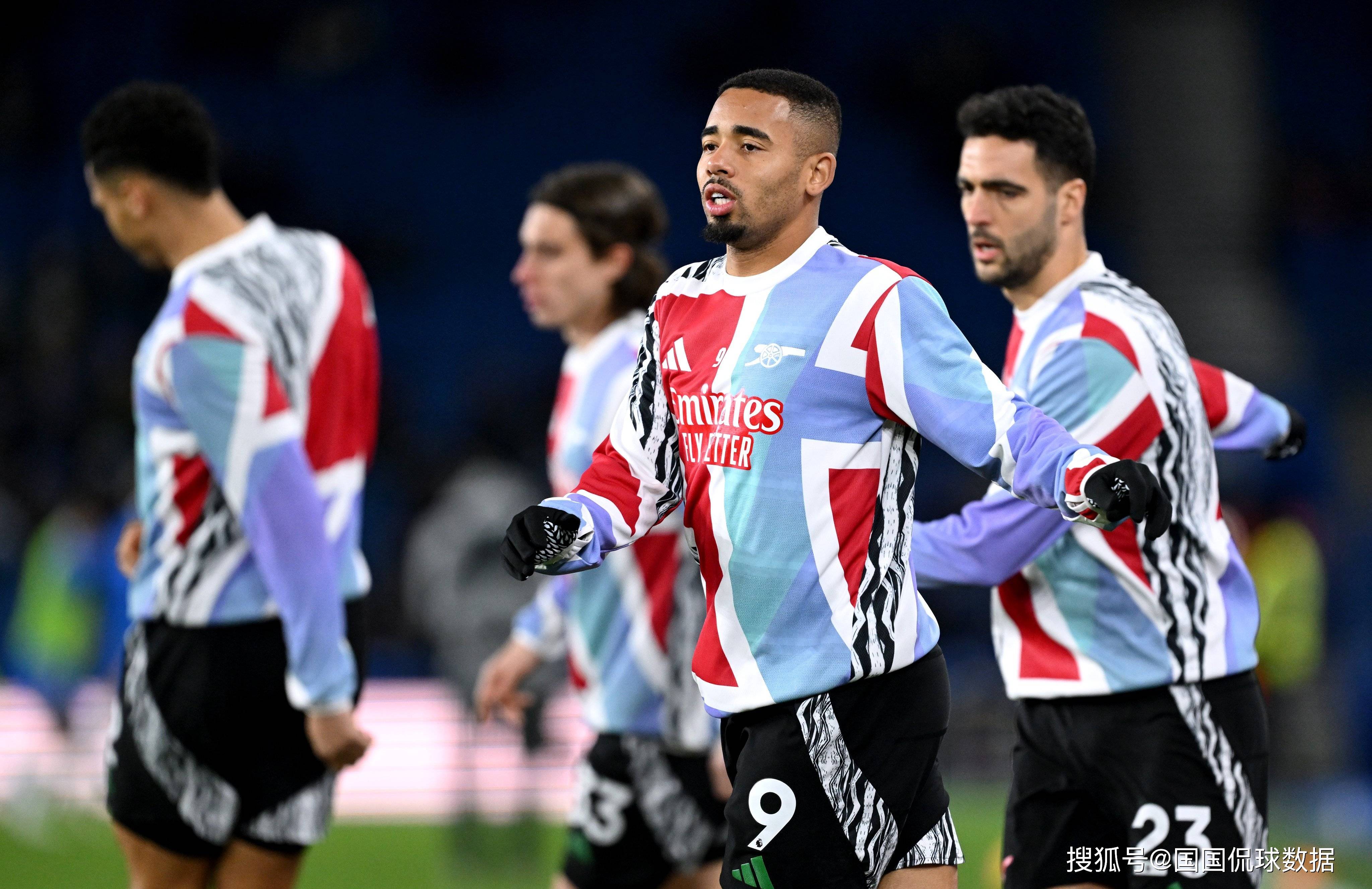 西亚卡姆在阿森纳比赛中大比分获胜，最后时刻胜出引发热议！-九游下载安装官网