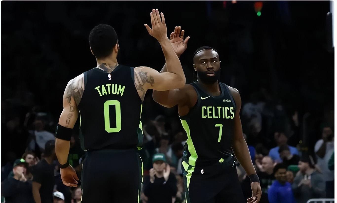 关于塔图姆重返赛场，持续失利首场状态出色，塞尔维亚队观众沸腾！的信息-九游游戏网